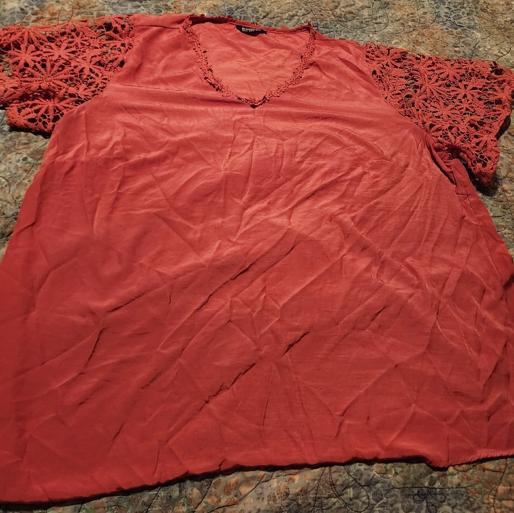 Plus Size Women's Lace Sleeve Top - Coral